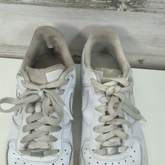 Nike Air Force 1‎ Low Triple White Womens Shoes DD8959-100 Size 11 - Picture 3 of 12
